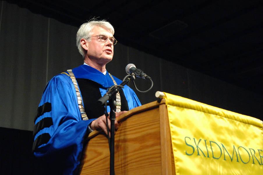Skidmore%20College%20President%20Philip%20A.%20Glotzbach%20welcomes%20the%20incoming%20class%20at%20convocation%20on%20Sunday.%20
