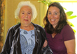 Barbara Stroock Kaufman '40 and her granddaughter, Stacey Gerrish '87