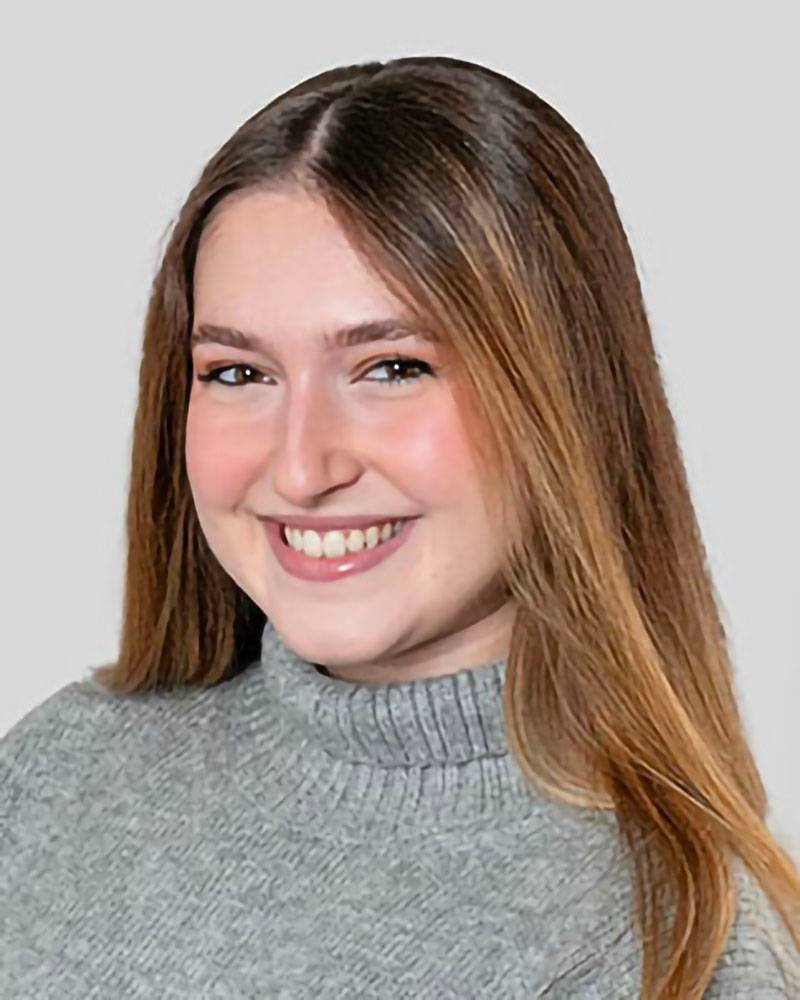 Gabby Vuillaume headshot