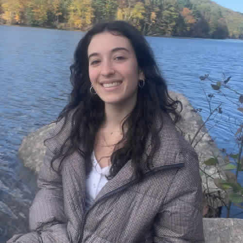 Maya Gmach '22