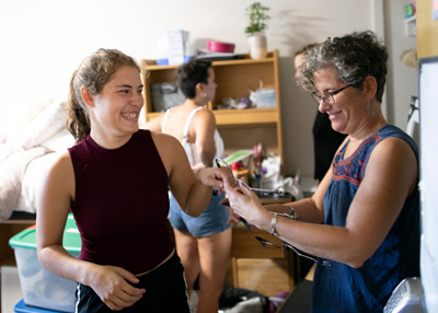 Mother and daughter move into a dorm