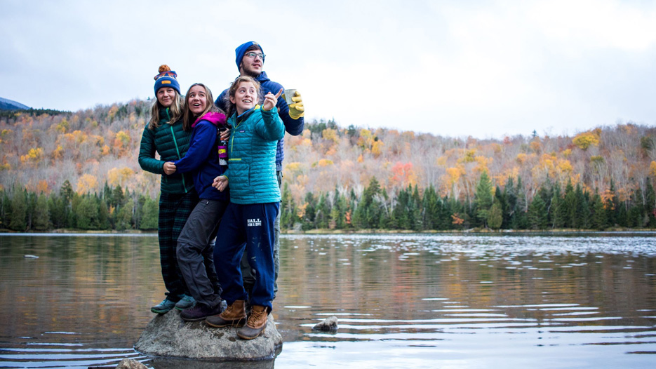 Skidmore students hike in the Adirondack park