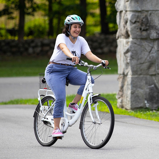 Hadia Bakkar with a bike at Skidmore College
