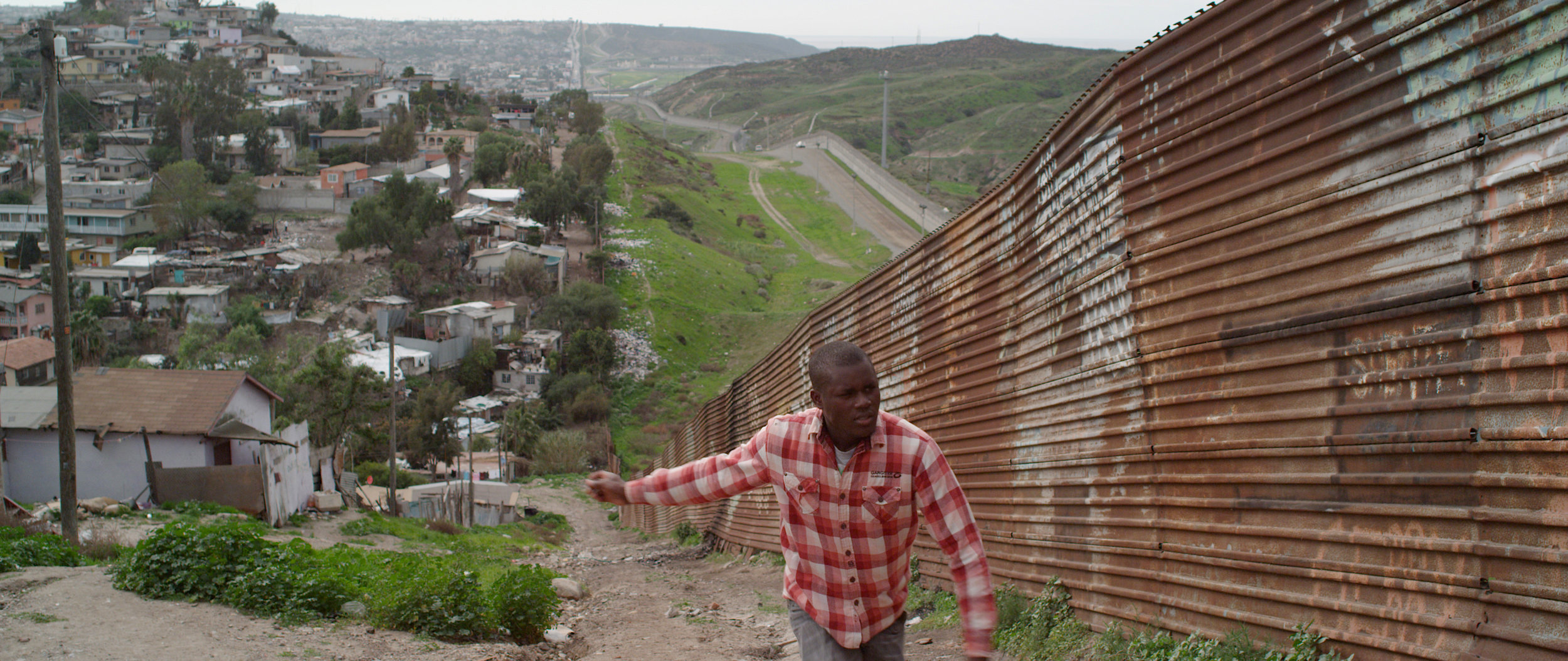 US-Mexico Border filmed in Cheche Lavi