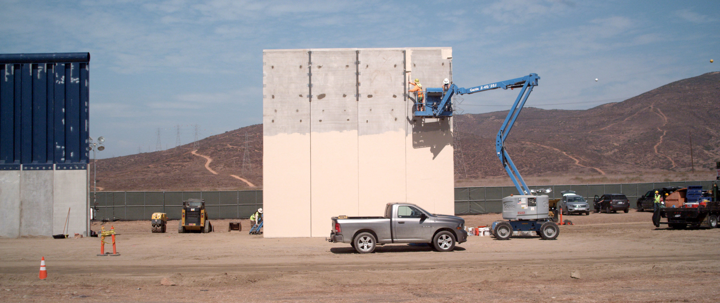 Building the US Border Wall Cheche Lavi