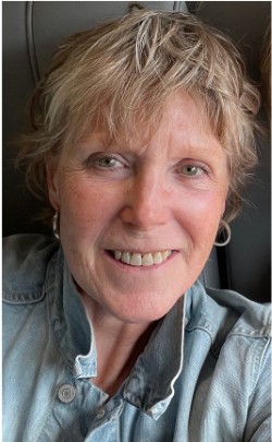 Image of Cathy Hamilton