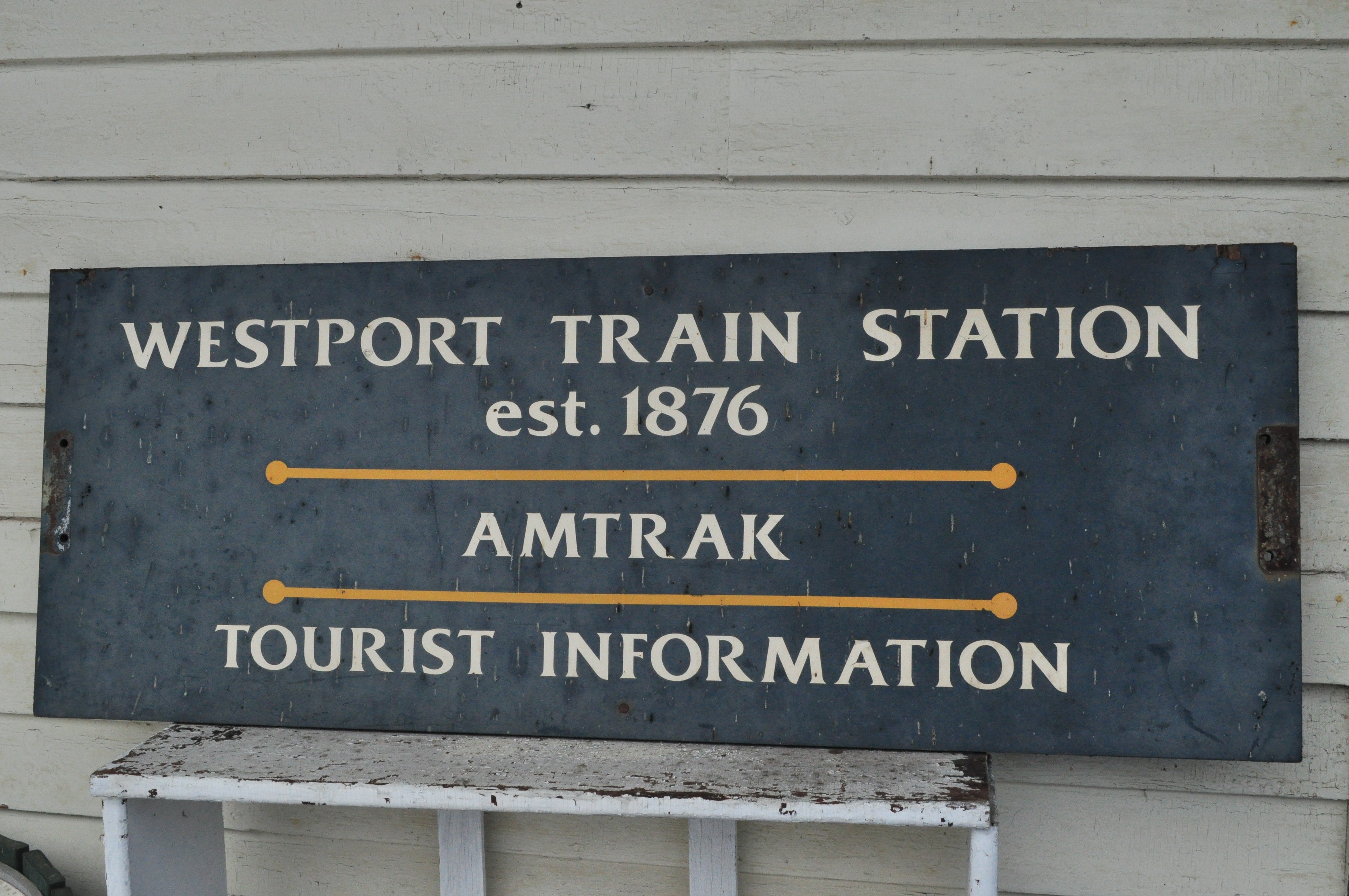 Westport Train Station, Sign