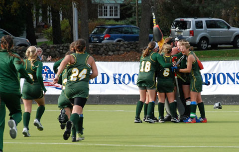 2014+Field+Hockey+celebration