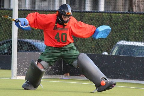 Zoe+McGuire+in+goal+for+Skidmore.