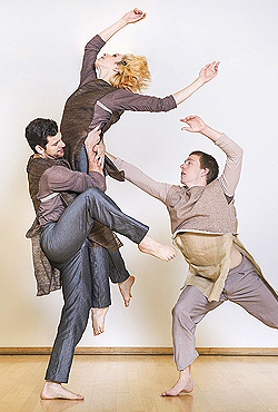 Doug Varone and Dancers with Casey Loomis '08