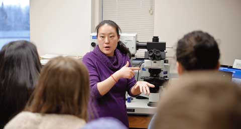 Area+high+schoolers+visit+College%27s+labs