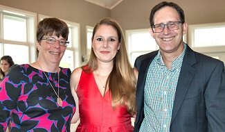 Amy Bergstraesser, flanked by faculty mentors Grace Burton and Ron Seyb