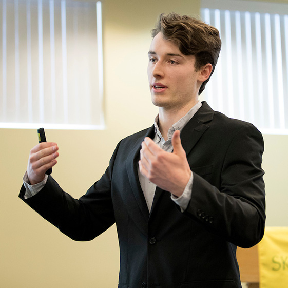 Graham+Gilmore%2C+Frierich+2018+winner