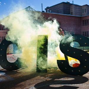 Skidmore+College+celebrated+the+groundbreaking+for+its+Center+for+Integrated+Sciences+with+a+visit+from+author+and+scientist%2C+Neil+Shubin.+