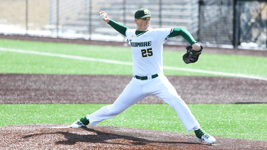 Jay Gamboa pitches during a Skidmore College baseball game