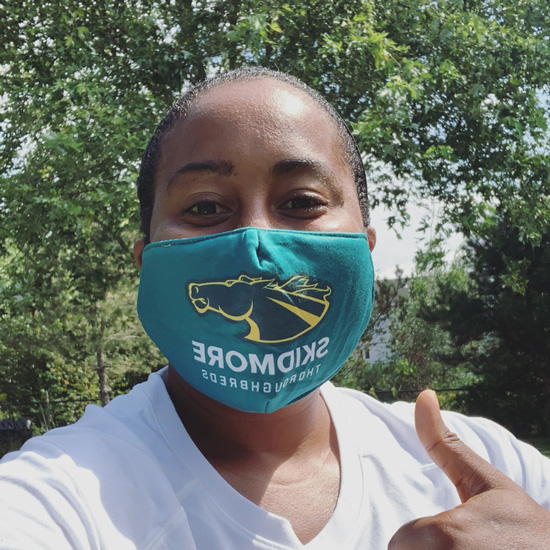 A+Skidmore+student+with+a+mask