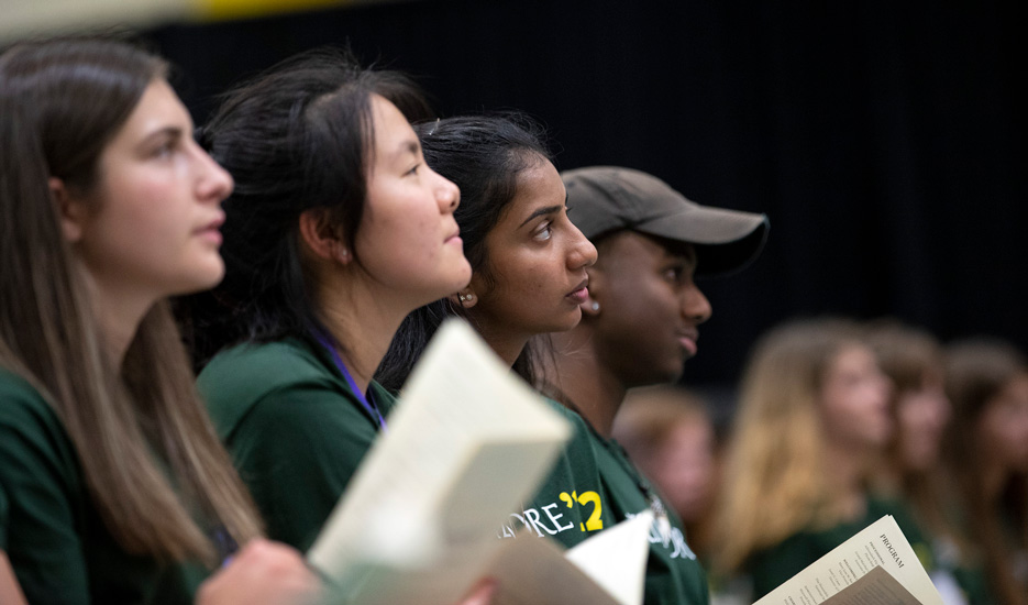 Skidmore students attend Convocation