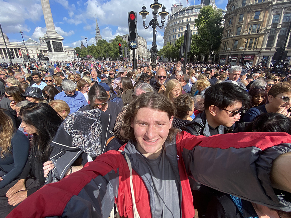 Zach DeGennaro ’26 waits to watch the procession of the queen’s coffin from Buckingham Palace to Westminster Hall.