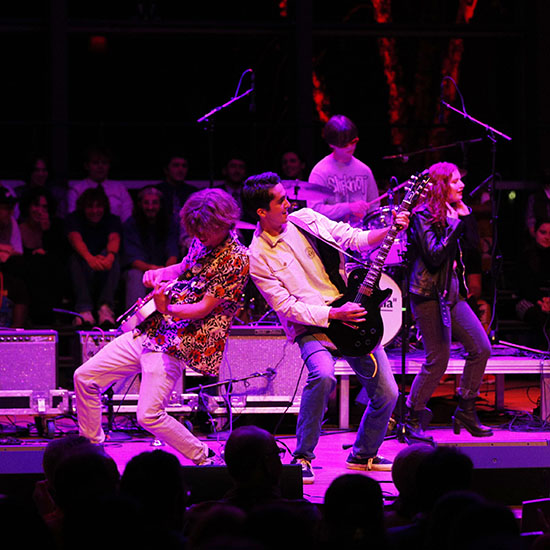 A+scene+from+Skidmania+%2772