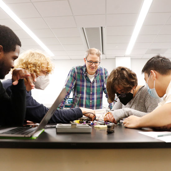 Robotics+class+in+the+Billie+Tisch+Center+for+Integrated+Sciences