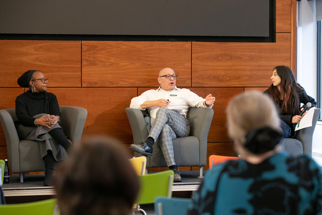 In It 8 event, "Pizza with the Deans"