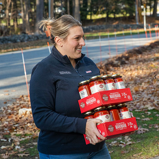 Skidmore+employees+volunteer+during+Skidmore+Cares.