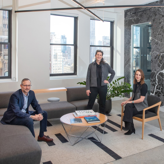 David+Levine+%E2%80%9986%2C+Rachel+Ehrlich+%E2%80%9998%2C+and+Sara+Brandt+%E2%80%9914+pose+in+the+Dattner+Architects+office+in+New+York+City.