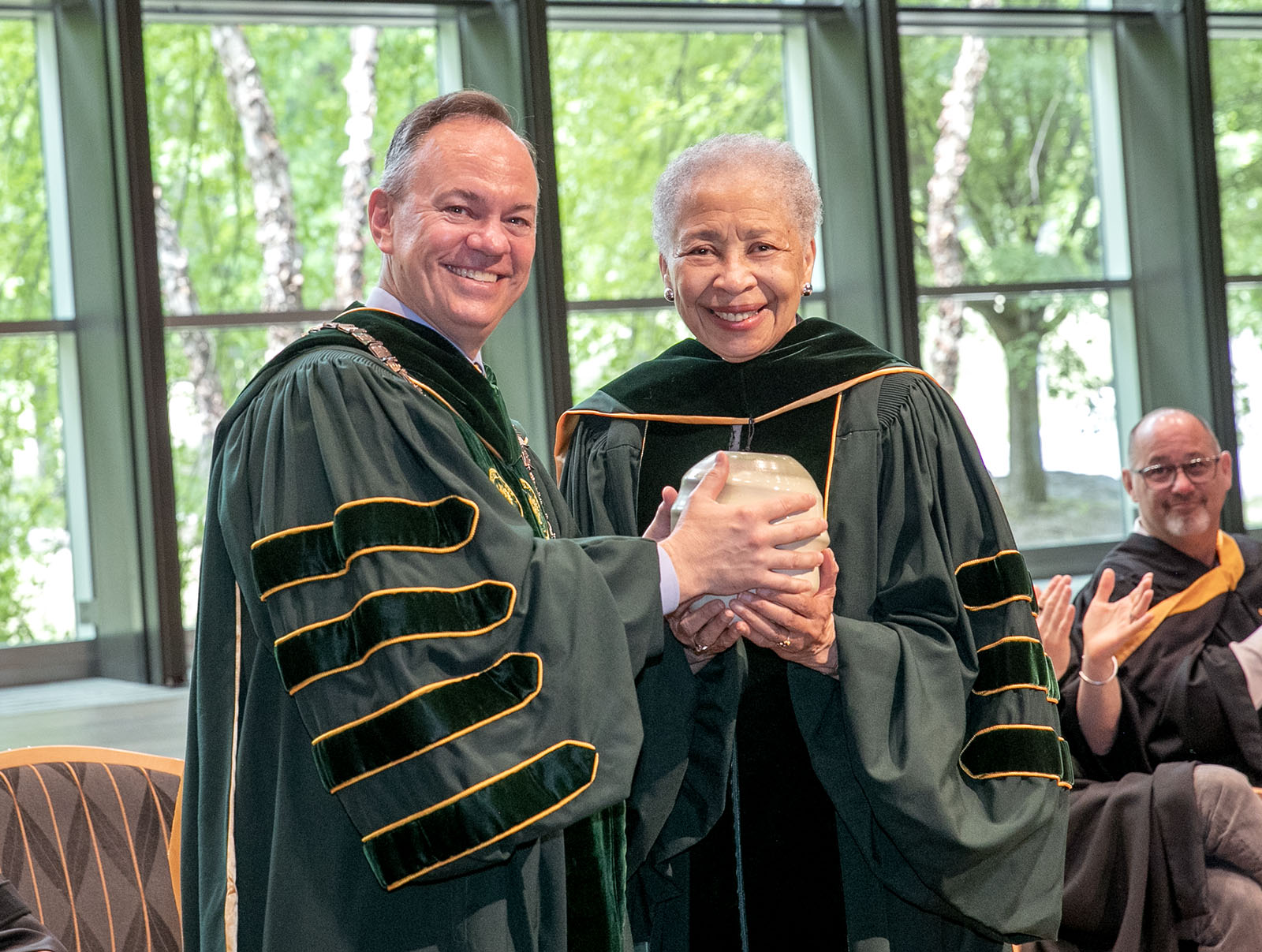 Julianne Cartwright Traylor ’68 accepting Julianne Cartwright Traylor ’68, accepting an Outstanding Service Award from President Conner